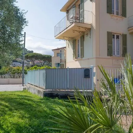 Trilocale Con Parcheggio - *