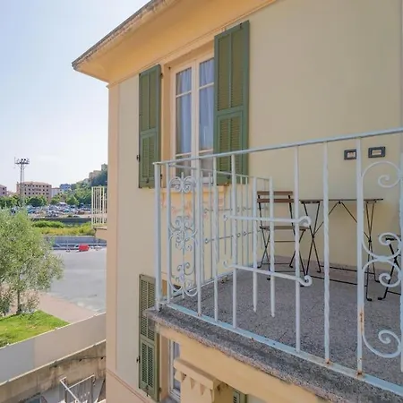 Trilocale Con Parcheggio - * بيترا ليغوري