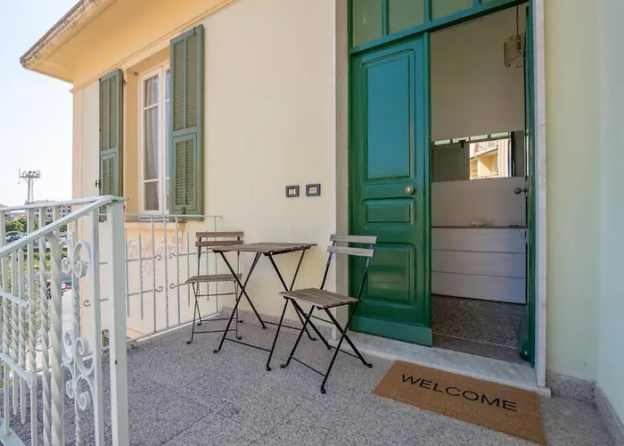 Trilocale Con Parcheggio - Lägenhet Pietra Ligure